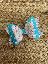 Load image into Gallery viewer, Speckled Egg